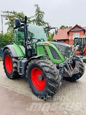 Fendt 512 VARIO Traktorok