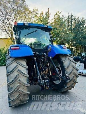 New Holland T7030 Traktorok
