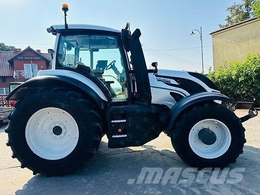 Valtra T174 VERSU Traktorok
