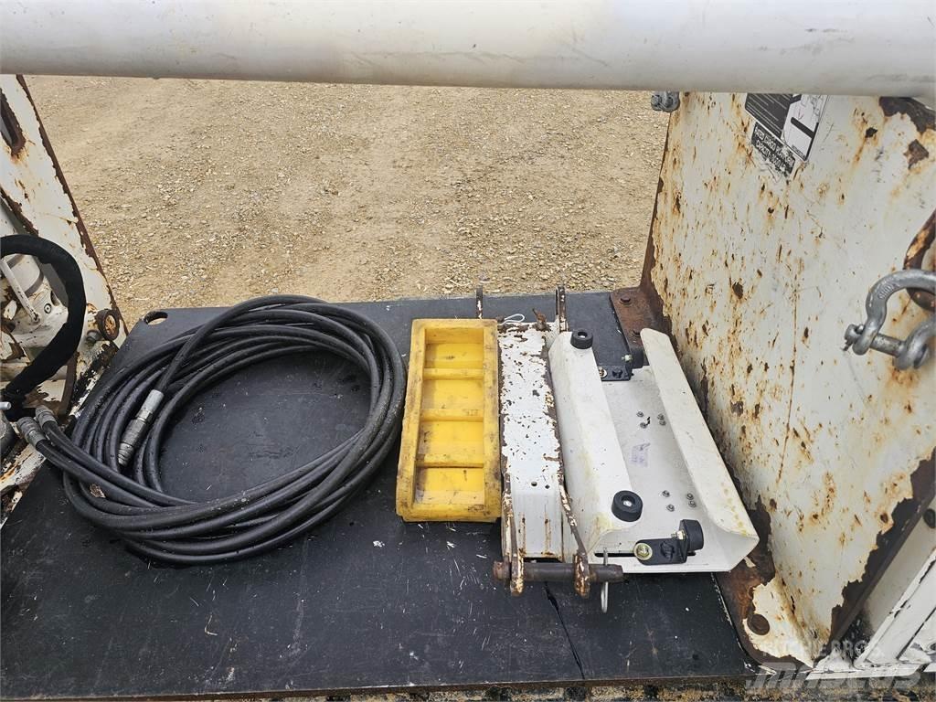 Altec DB37 Egyéb felvonók és állványok