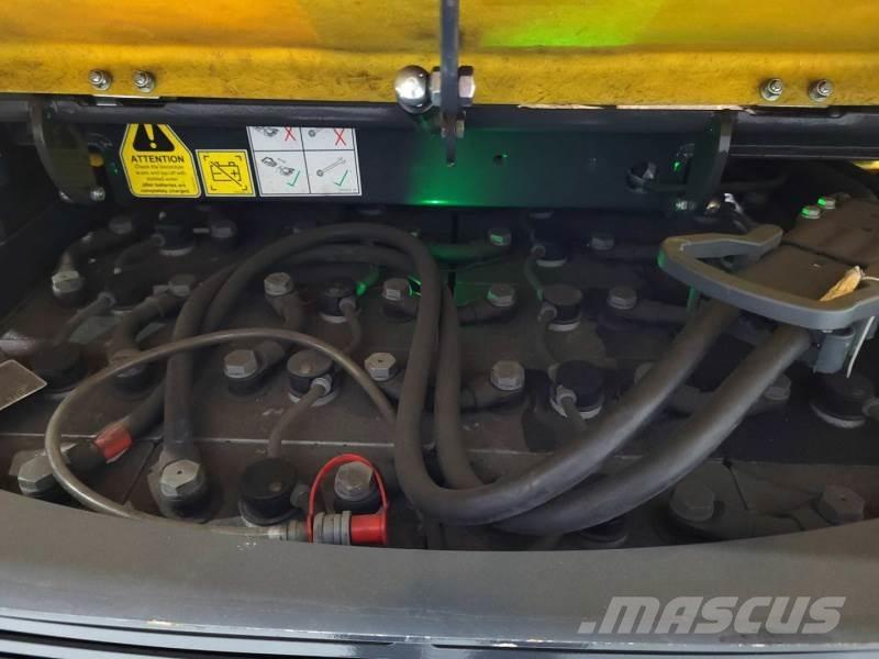 Aisle-Master 20SHE RENTAL Magasraktári szűkfolyosós targonca