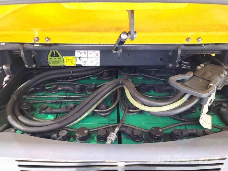 Aisle-Master 20WHE Magasraktári szűkfolyosós targonca