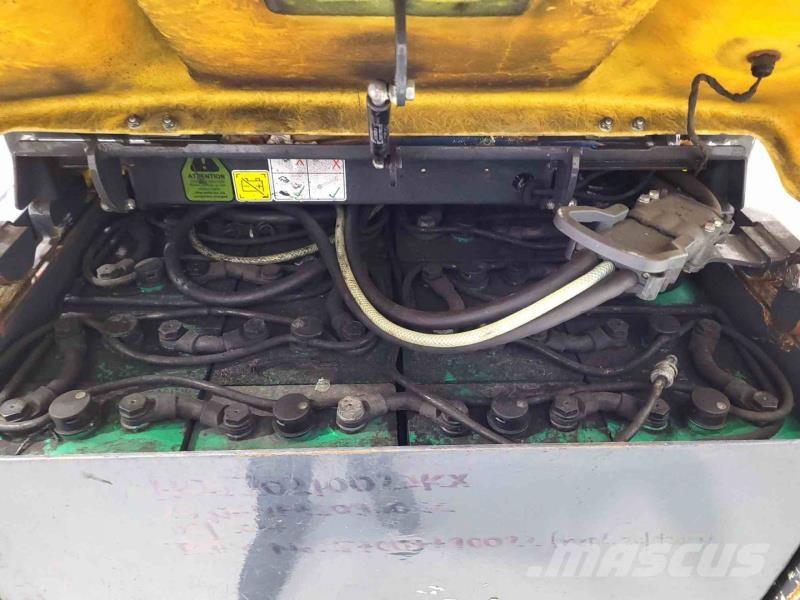 Aisle-Master AM20SHE Magasraktári szűkfolyosós targonca