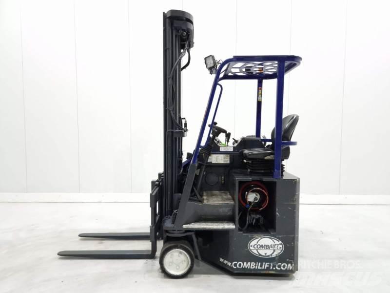 Combilift C3000CB Gázüzemű targoncák