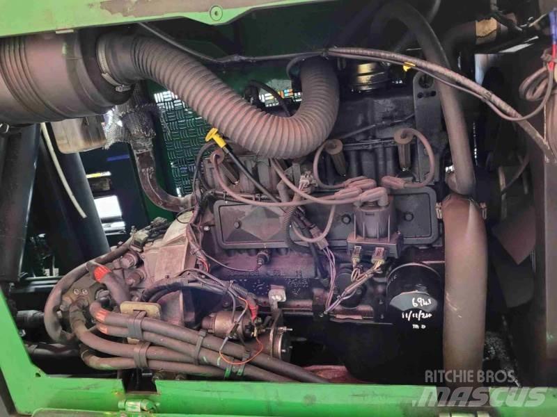 Combilift C3000GST Gázüzemű targoncák