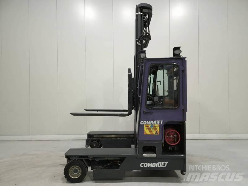 Combilift C4000 Tolóoszlopos négyutas targonca