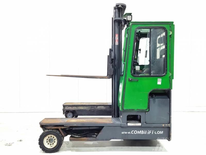 Combilift C4800 Oldalvillás targonca