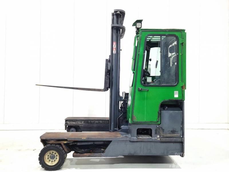Combilift C4800 Oldalvillás targonca