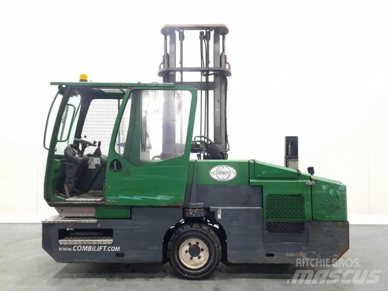 Combilift C5000SL Tolóoszlopos négyutas targonca