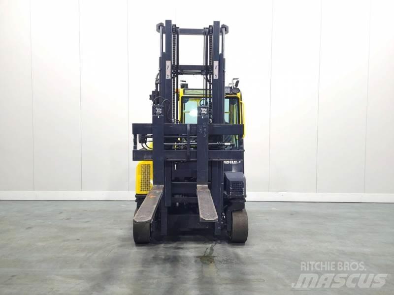 Combilift CB4000 Tolóoszlopos négyutas targonca