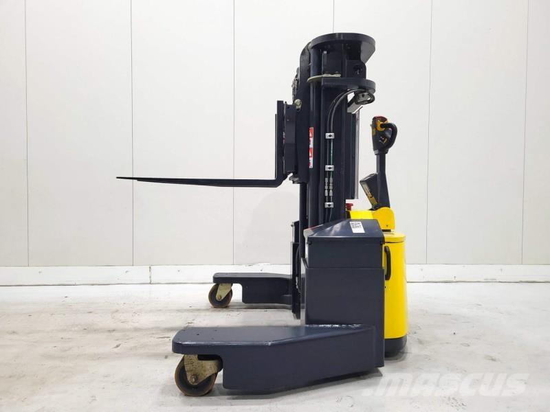 Combilift WR4 Konténer rakodó