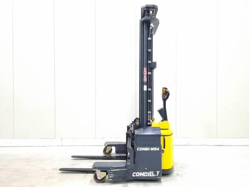 Combilift WR4 Tolóoszlopos négyutas targonca