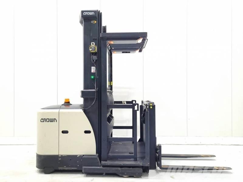 Crown SP3522-1.0 Komissiózó közepes emelésű targonca