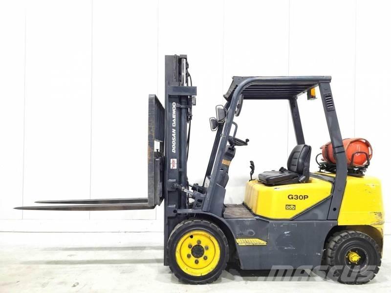 Doosan GP30-3 Gázüzemű targoncák