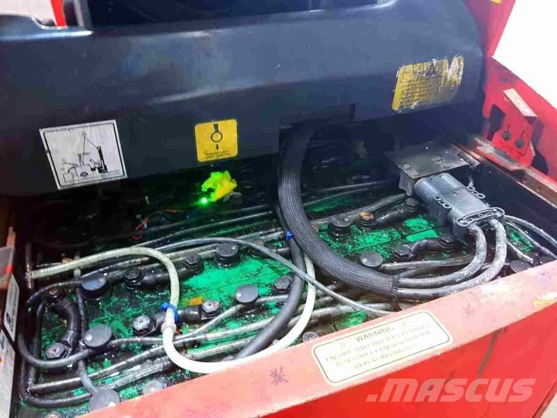 Flexi AC 1200 Magasraktári szűkfolyosós targonca