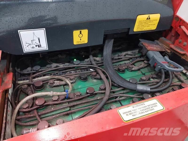 Flexi AC 1200 Magasraktári szűkfolyosós targonca