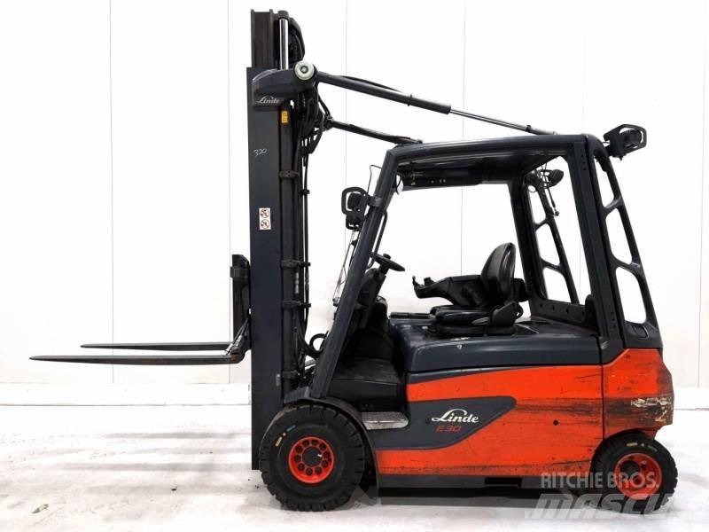 Linde E30L-01 Elektromos targoncák