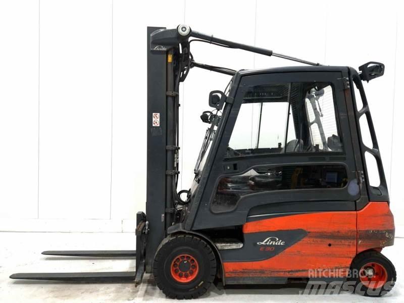 Linde E30L-01 Elektromos targoncák