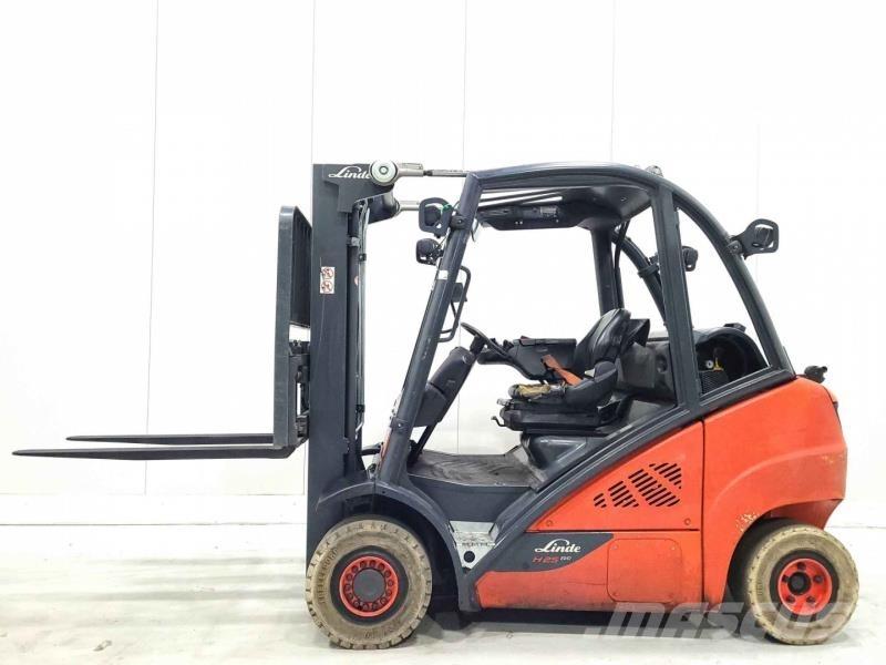 Linde H25T-02 Gázüzemű targoncák