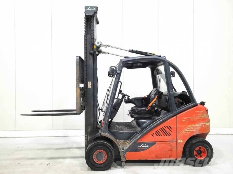 Linde H25T-02 Gázüzemű targoncák