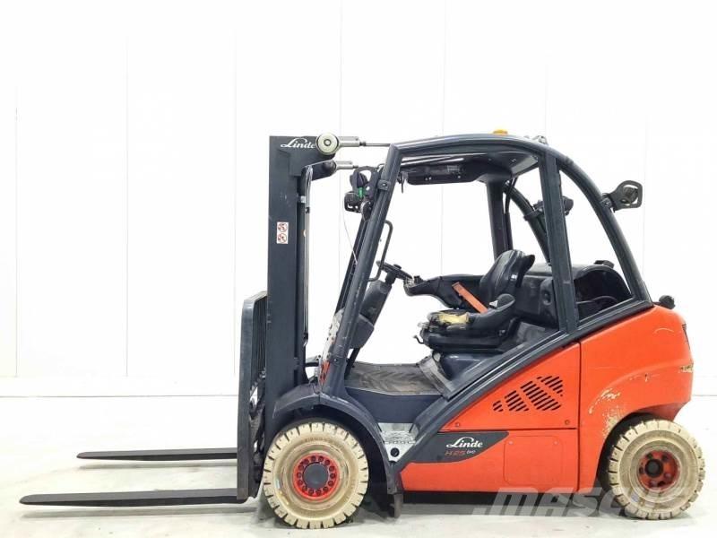 Linde H25T-02 Gázüzemű targoncák
