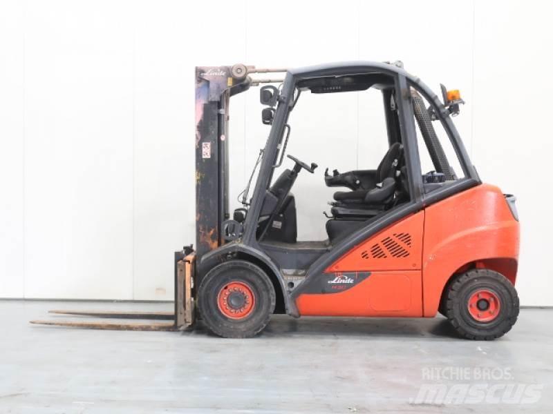 Linde H30D-02 393 Dízel targoncák