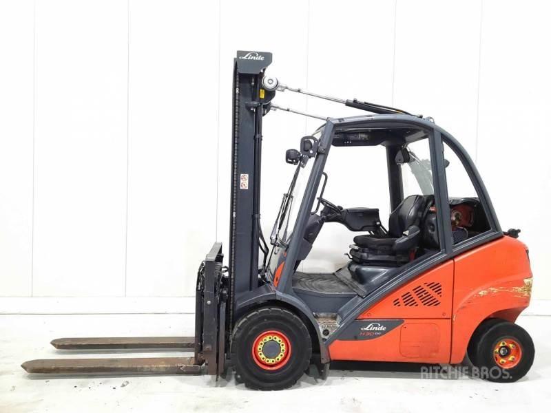 Linde H30T-02 Gázüzemű targoncák