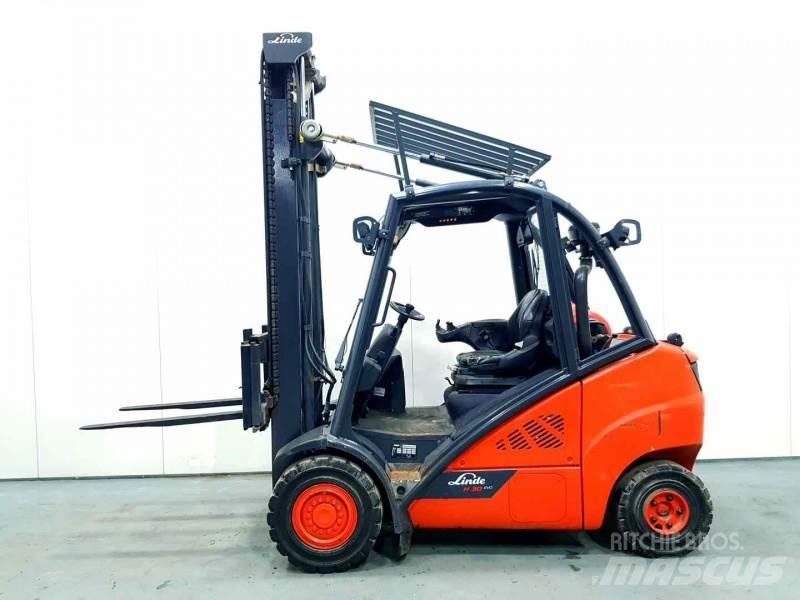 Linde H30T - 02 Gázüzemű targoncák