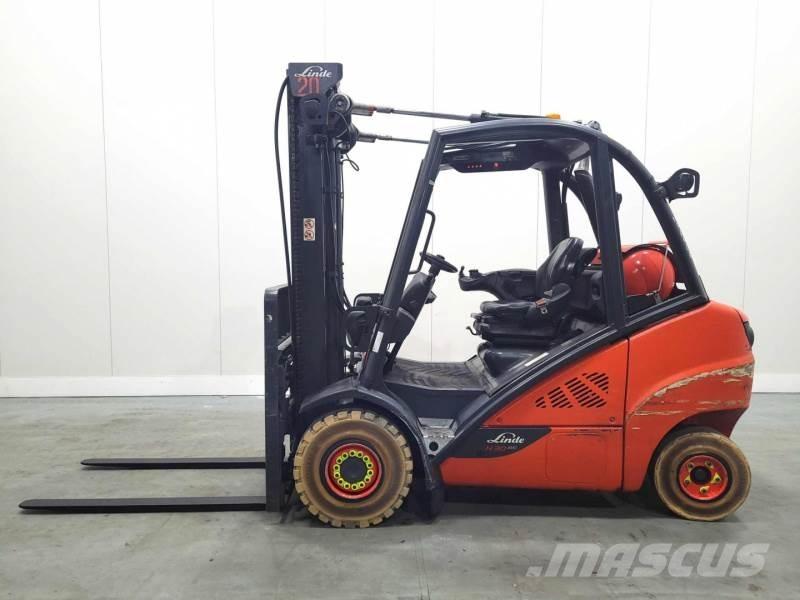 Linde H30T-02 393 Gázüzemű targoncák