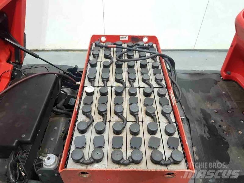 Linde P60Z Vontatótargonca