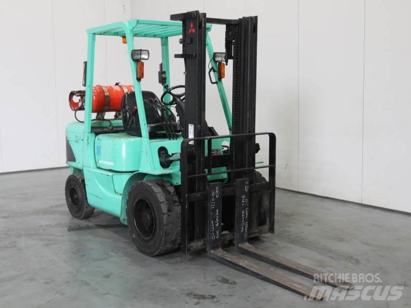 Mitsubishi FG35K Gázüzemű targoncák