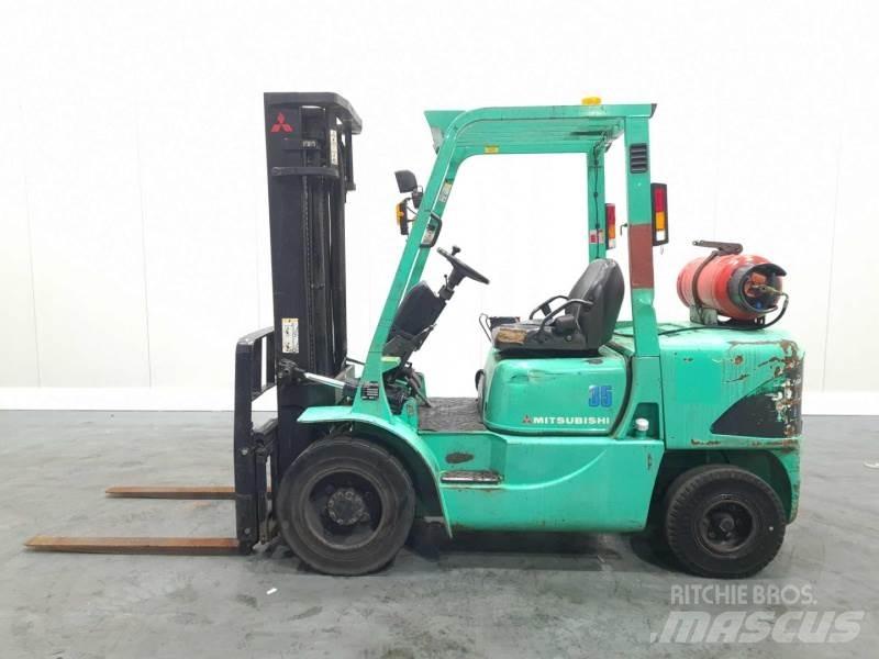 Mitsubishi FG35K Gázüzemű targoncák