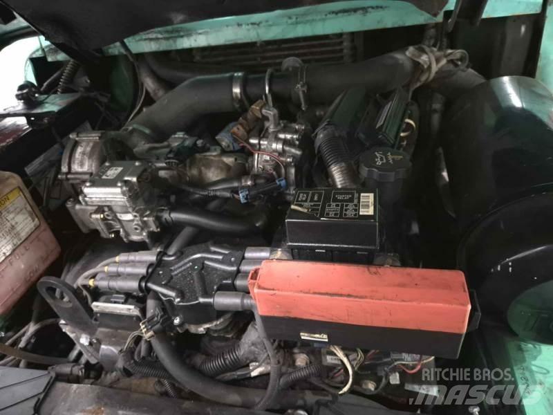 Mitsubishi FGC55K Gázüzemű targoncák