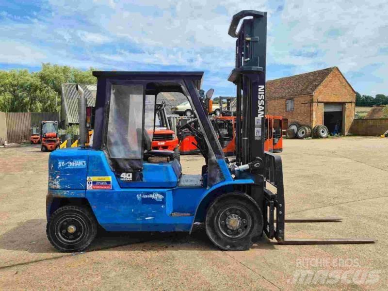 Nissan FO4D40Q2 Dízel targoncák
