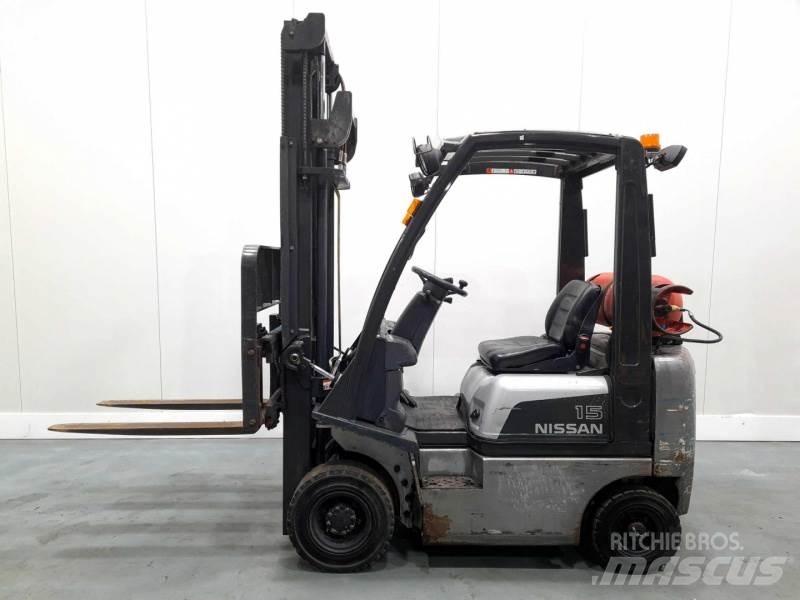 Nissan PD01A15PQ Gázüzemű targoncák