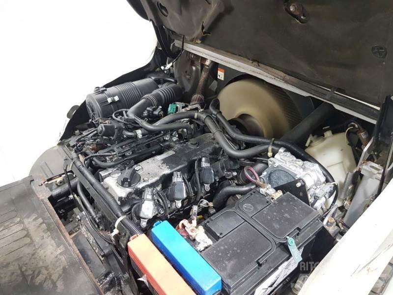 Nissan UG1F2A35DU Gázüzemű targoncák