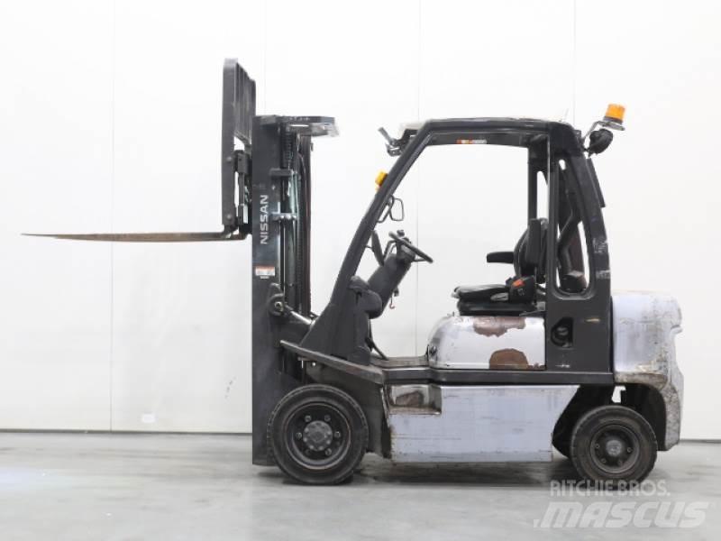 Nissan Y1D2A25Q Dízel targoncák