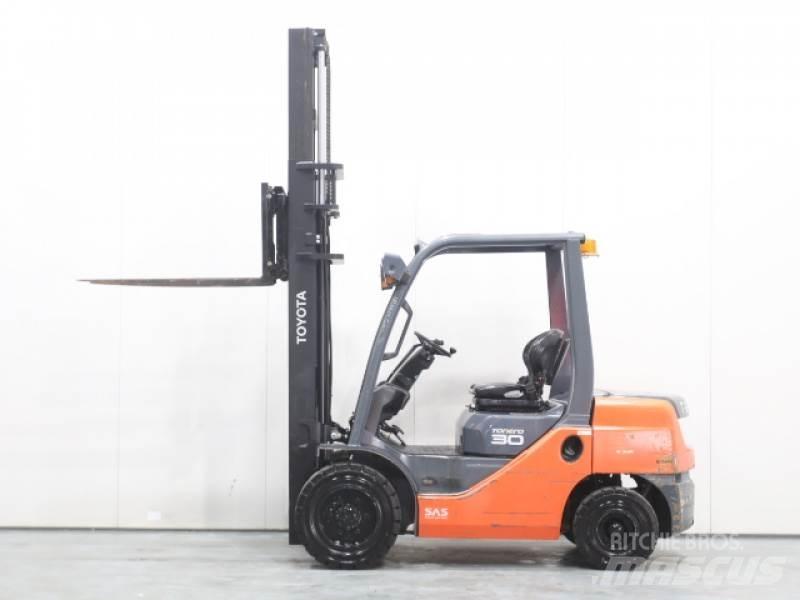 Toyota 02-8FDF30 Dízel targoncák