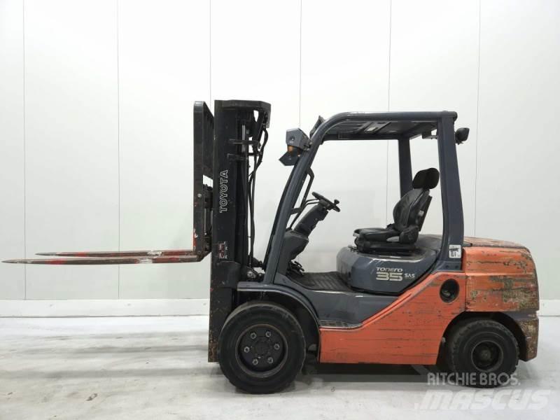 Toyota 52-8FDJF35 Dízel targoncák