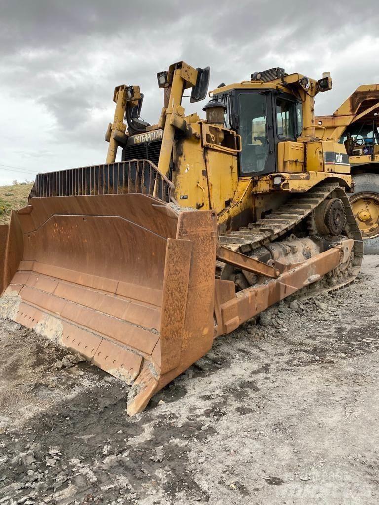 CAT D9T lánctalpas dózerek