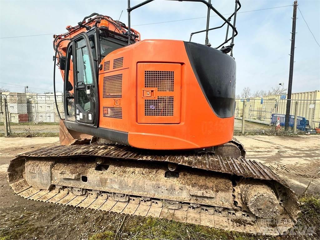 Hitachi ZX225USLC-6 Lánctalpas kotrók
