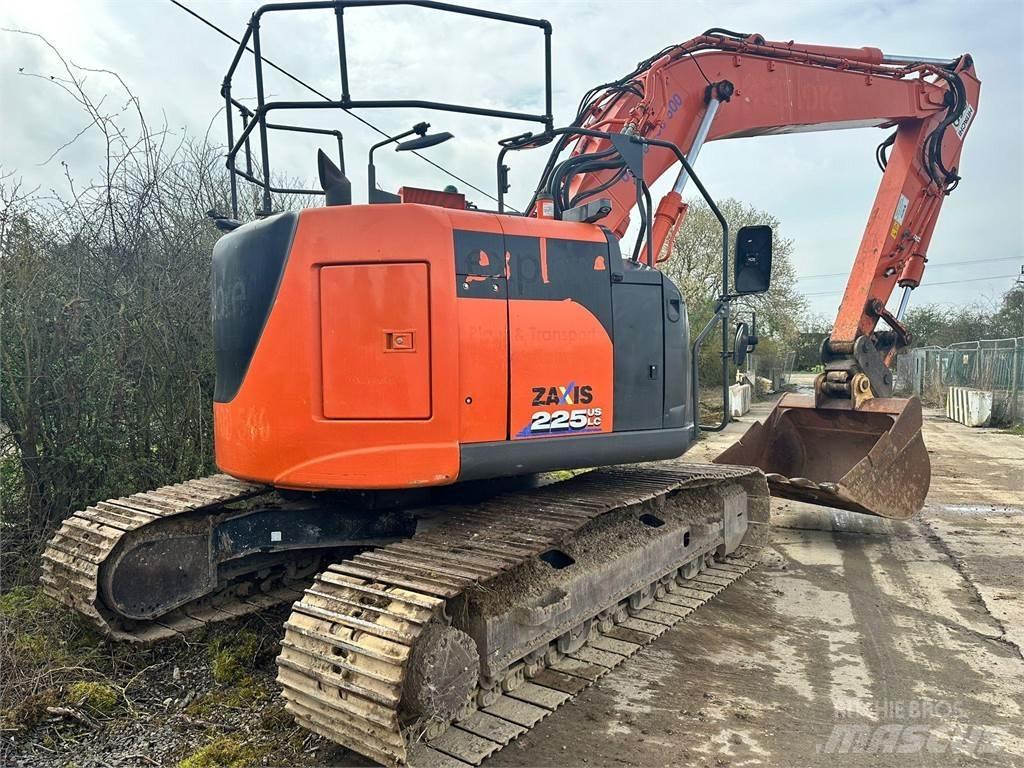 Hitachi ZX225USLC-6 Lánctalpas kotrók