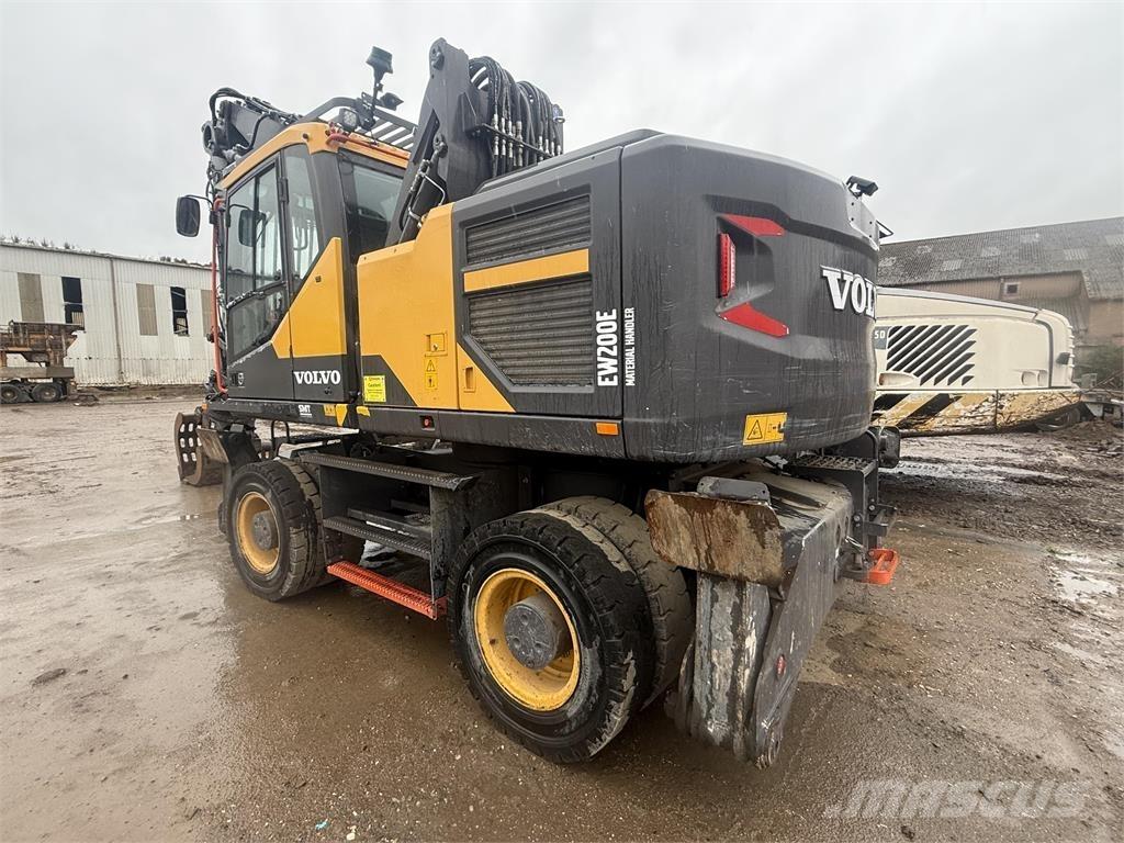Volvo EW200E Teleszkópos rakodók