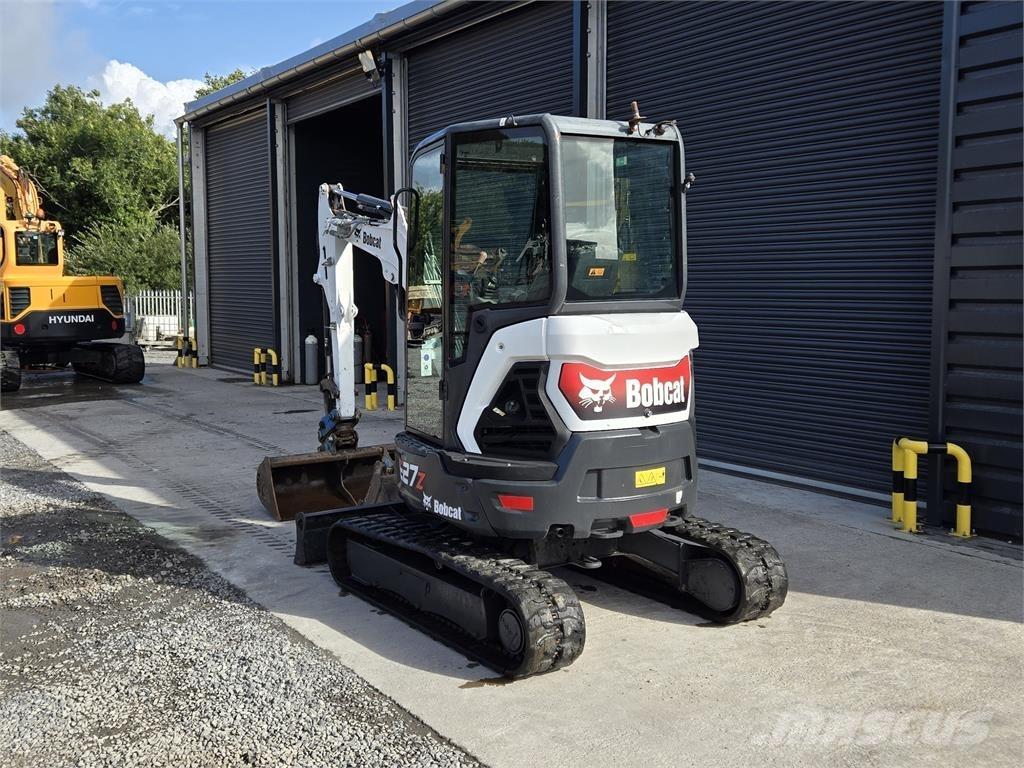 Bobcat E27 Mini kotrók < 7t