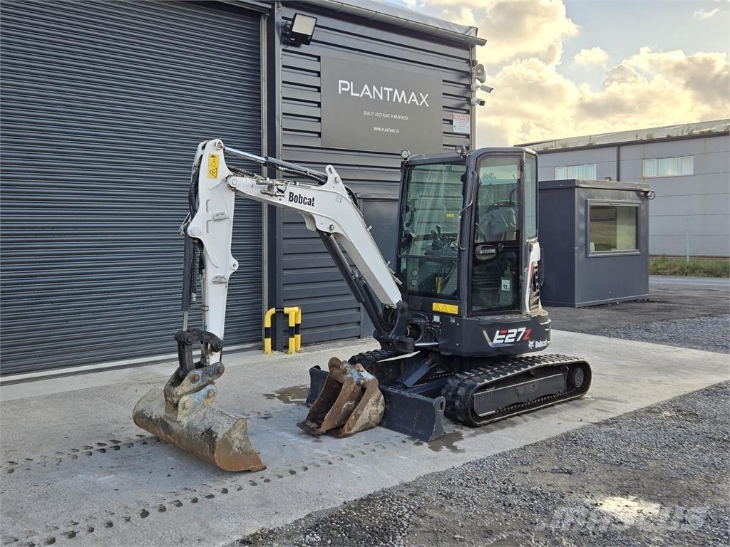 Bobcat E27 Mini kotrók < 7t
