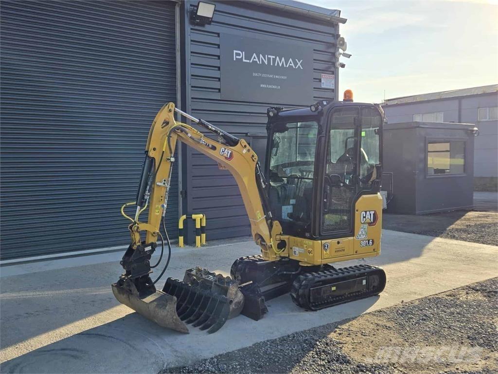CAT 301.6 Mini kotrók < 7t