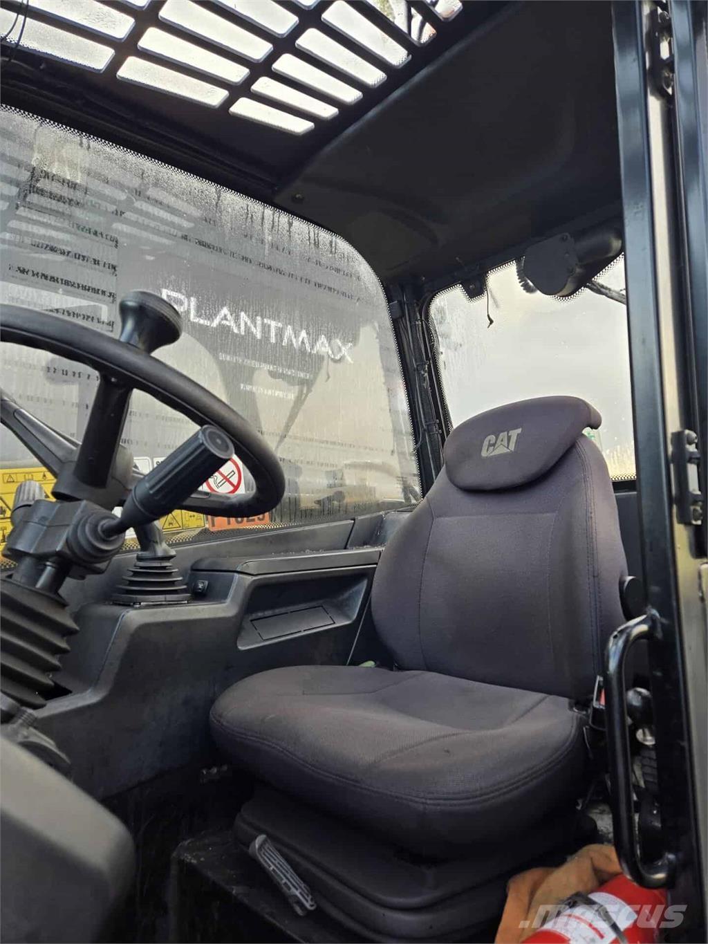 CAT TH417 Teleszkópos rakodók