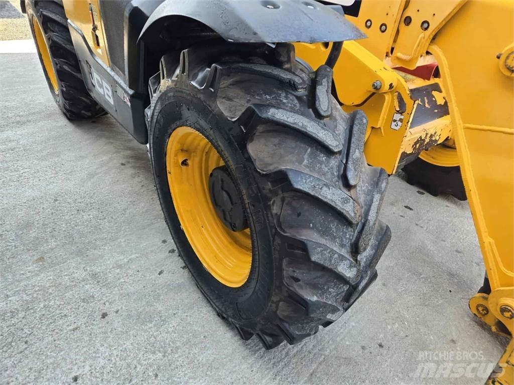 JCB 535-95 Teleszkópos rakodók