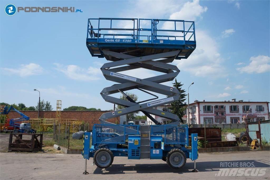 Genie 4390 RT Ollós emelők