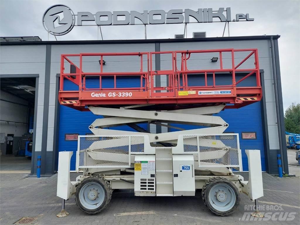 Genie GS-3390 Ollós emelők